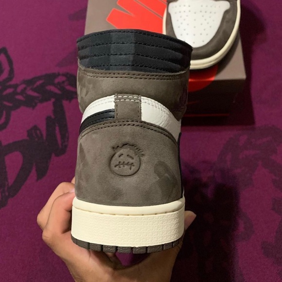 TRAVIS SCOTT 1s - Picture 7 of 8